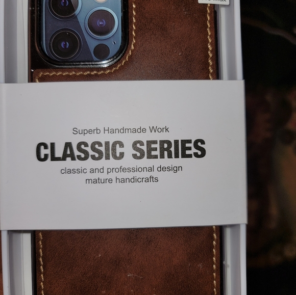 IPhone leather case - Picture 13 of 13